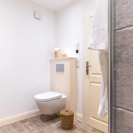 Wohnen Am Weinfeld Apartment *